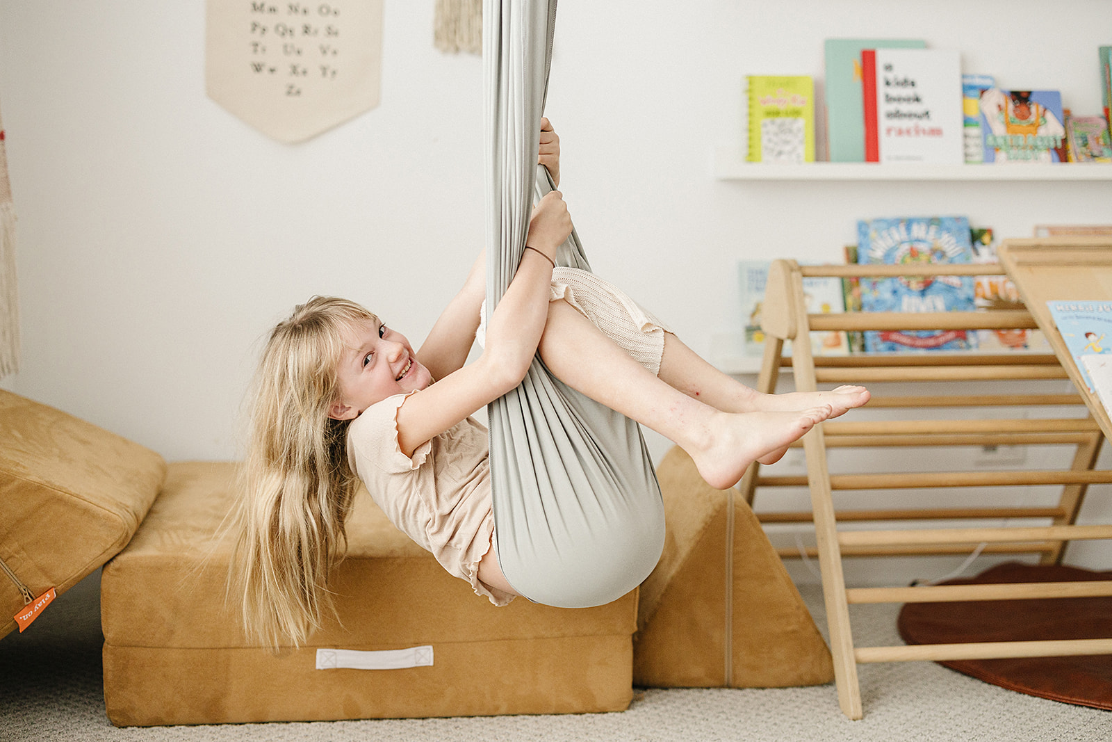 Marlowe & Co Sensory Swing for Kids Indoor Outdoor, Therapy Pod Cocoon Swing for Autism ADHD SPD, Double Layer Cotton Hammock Swing, Holds 200 lbs, 360° Swivel Hardware Included, Desert Sage